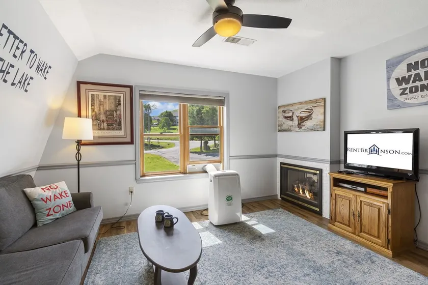 Suite lige ved Lake Tablerock .. trin til kysten!  I nærheden af Big Cedar Lodge Red Bud Cove - Image 1