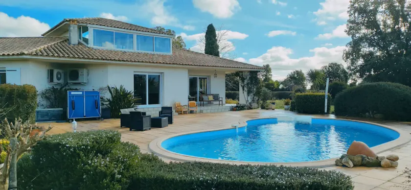 Beautiful villa for 8 people with sea-mountain pool - Image 1