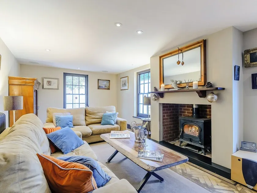 Anchor Light Cottage - Image 1