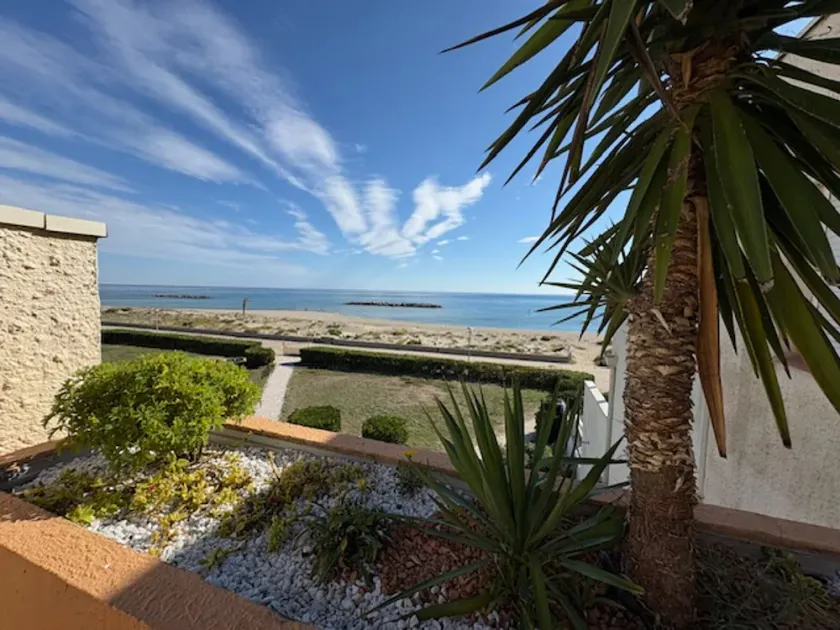 Le Barcarès, studio pour 2, terrasse, parking, animaux bienvenus, accès direct plage - Image 1