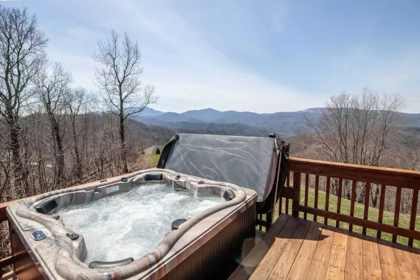 Gehobenes Haus, Mtn Views, Whirlpool, Grill, Billardtisch, King Suite, in der Nähe von Wandern & Skifahren - Image 1