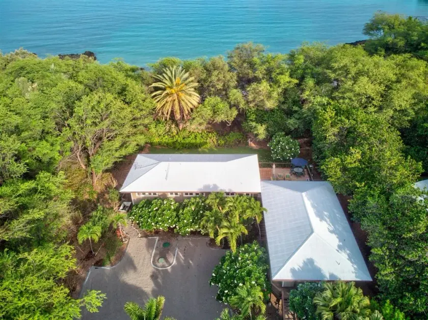 Directement sur la baie de Waialea! Plage de sable blanc - parfaite pour les familles - Image 1