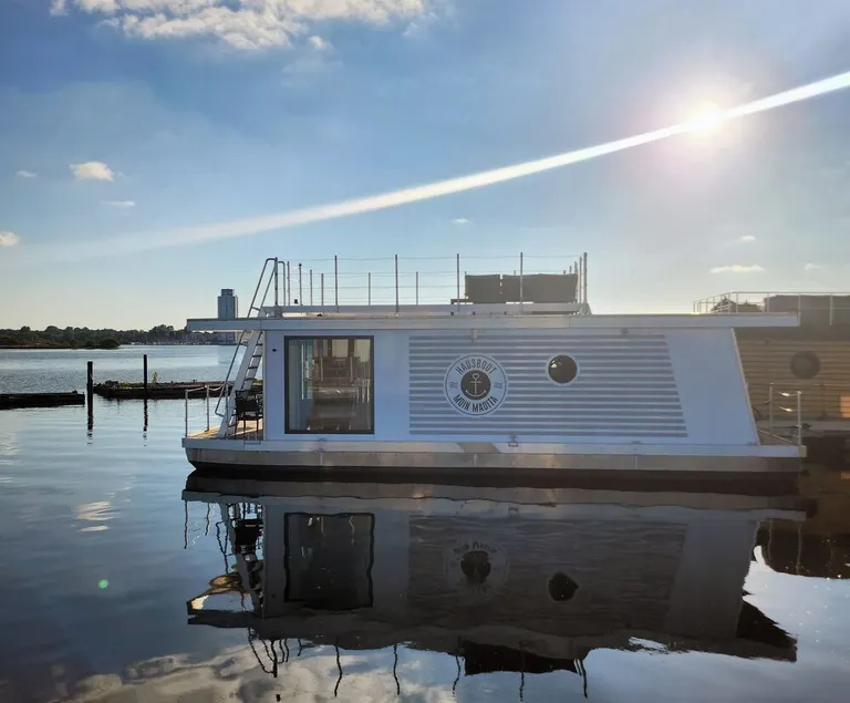 Houseboat Moin Madita with exclusive mooring on the Schlei - Image 1