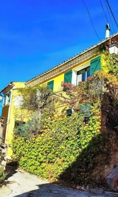 Large Artist's House with Terrace / Bright, warm and calm! - Image 1