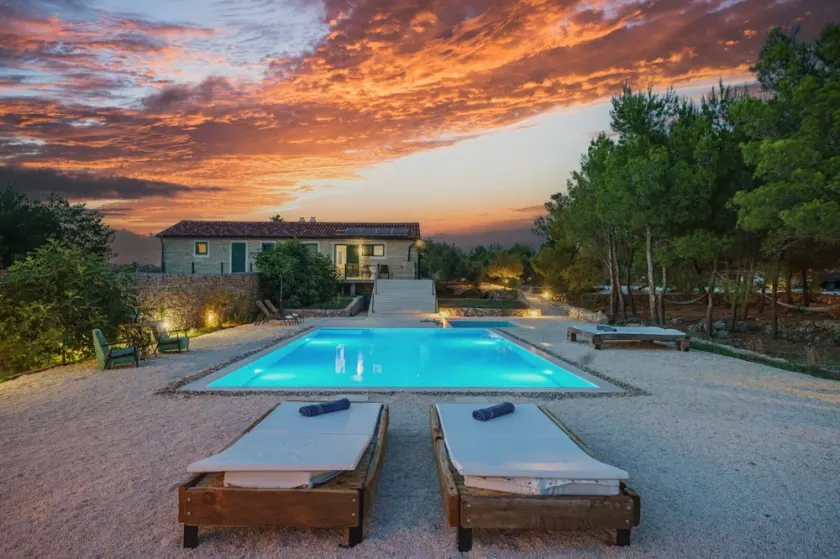\"The 7th Heaven\" resort  villa with pool - Image 1