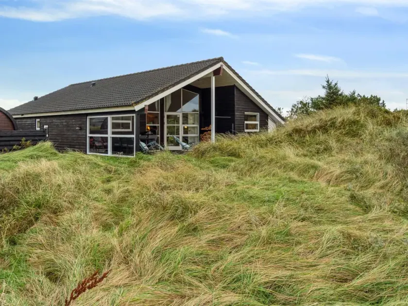 \"Bruni\" - 400m from the sea by Interhome - Image 1