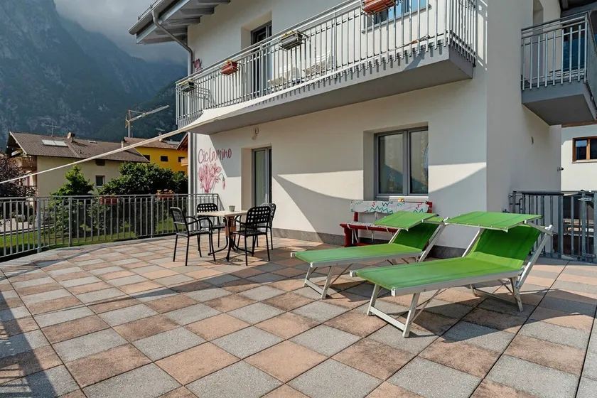 Apartamento de férias Ciclamino Superior Otto com vista para a montanha, Wi-Fi e terraço - Image 1