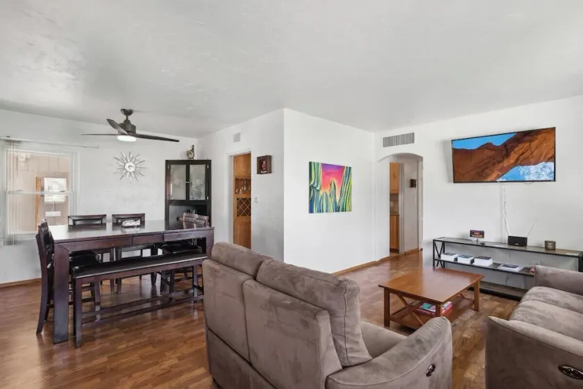 Palmera Place Uptown Phoenix - Image 1