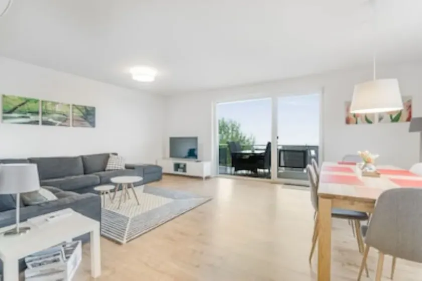 Apartment Pellenzblick ground floor 92 m² - Image 1