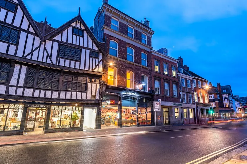 Newly Converted Apartment Rowntree House Shambles - Image 1