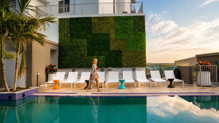 Hotel Circ - Image 1
