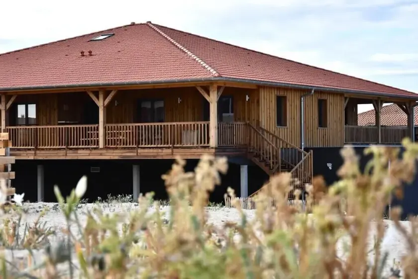 Magnificent Loft 200 metres from Saint Girons beach, sleeps 9 - Image 1