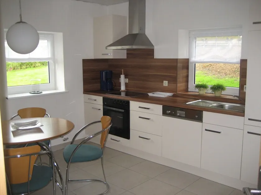 Quiet, friendly furnished apartment (70 sqm) on the edge of the forest near the ski area - Image 1