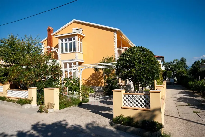 Studio Anica with terrace and grill - Image 1