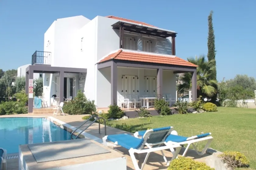Villa neuve, de luxe, moderne, spacieuse, avec piscine privée - Image 1