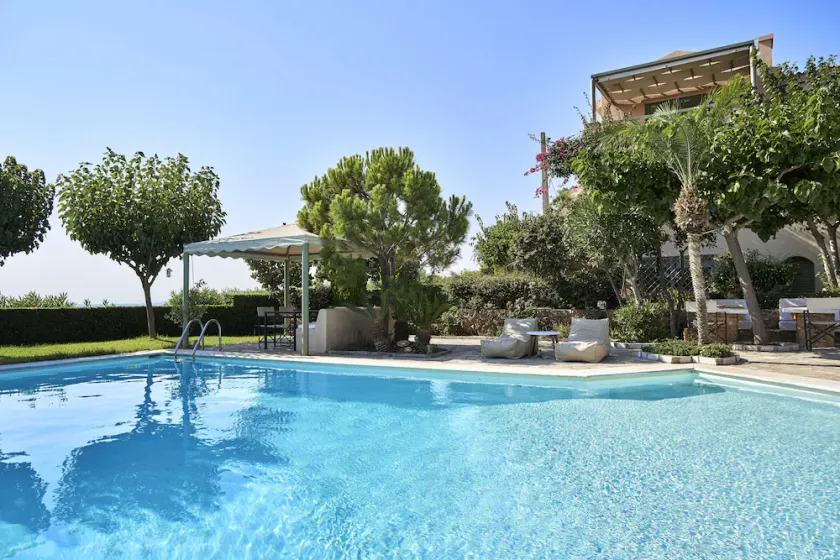 Villa for Your Dream Family Holidays in the Outskirts of Athens - Image 1