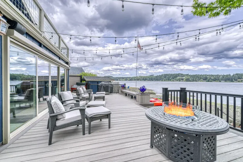 Private Beachfront Home w/ Hot Tub - Walk to Restaurants, Coffee and More! - Image 1