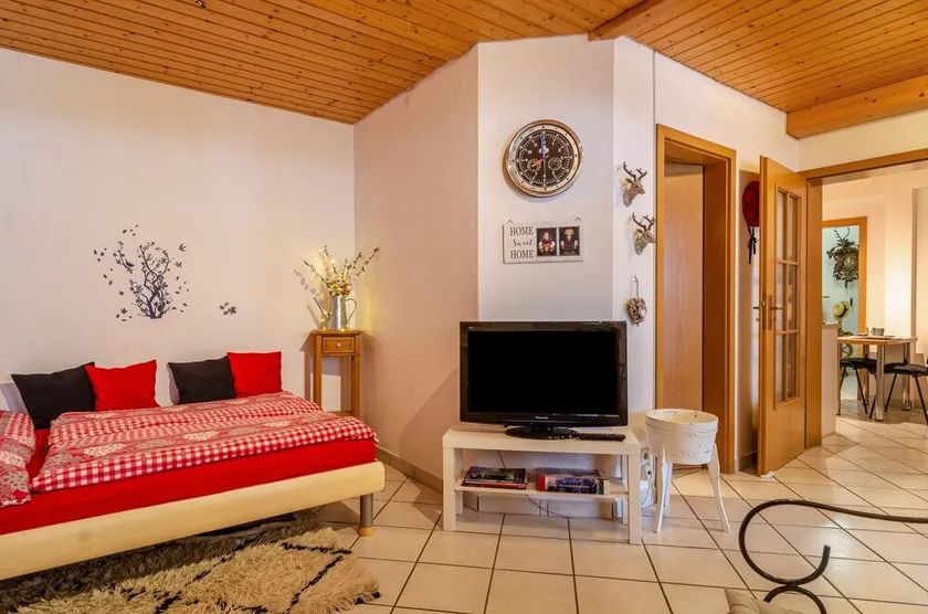 Monolocale 'Schwarzwald Nescht Triberg' con vista montagna, terrazza comune e Wi-Fi - Image 1