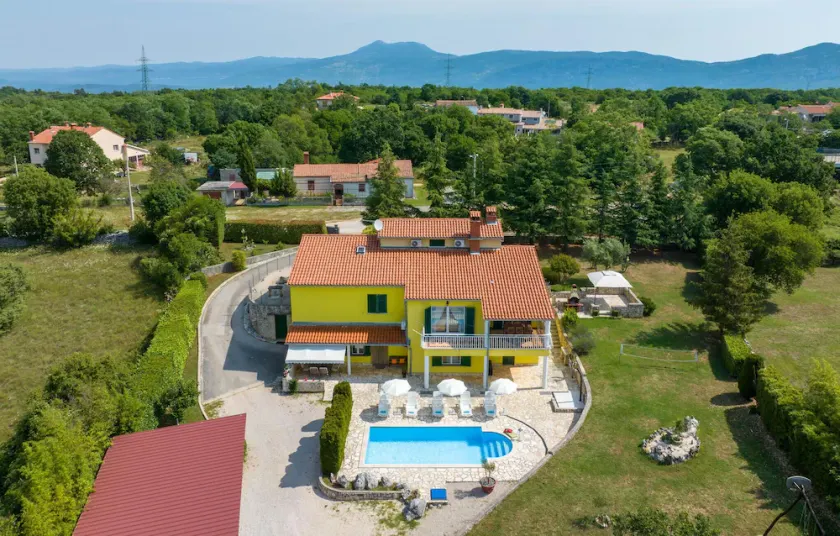 2 Bedroom Awesome Apartment In Labin - Image 1