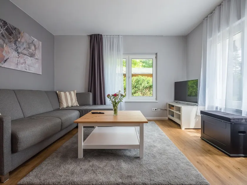 zwei Bungalows mit eigenem Bootssteg 5 Minuten vom See - Image 1