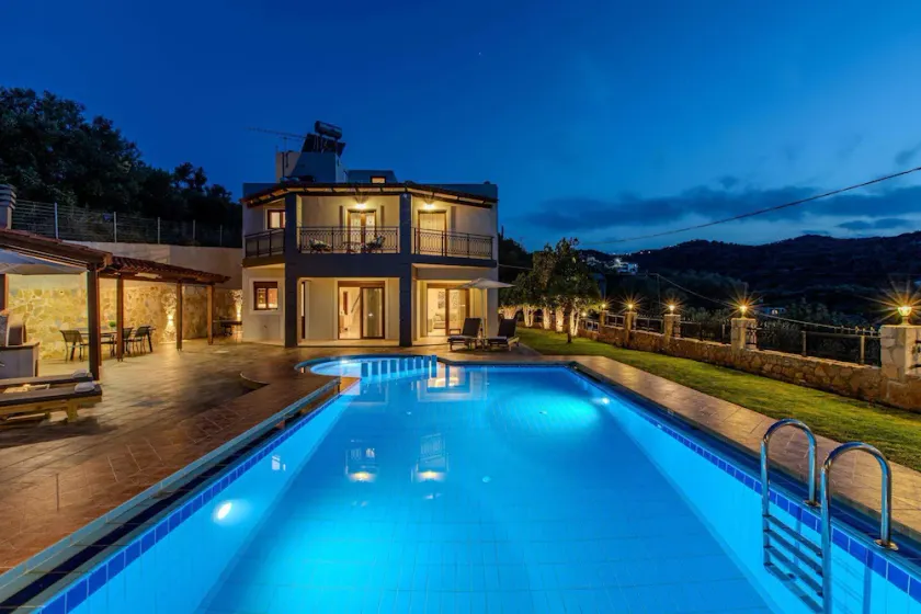 Anna - Three Bedroom Villa, Sleeps 6 - Image 1