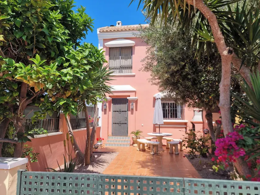 Calle Carlos Roda - Trois Chambres Maison, Couchages 6 - Image 1