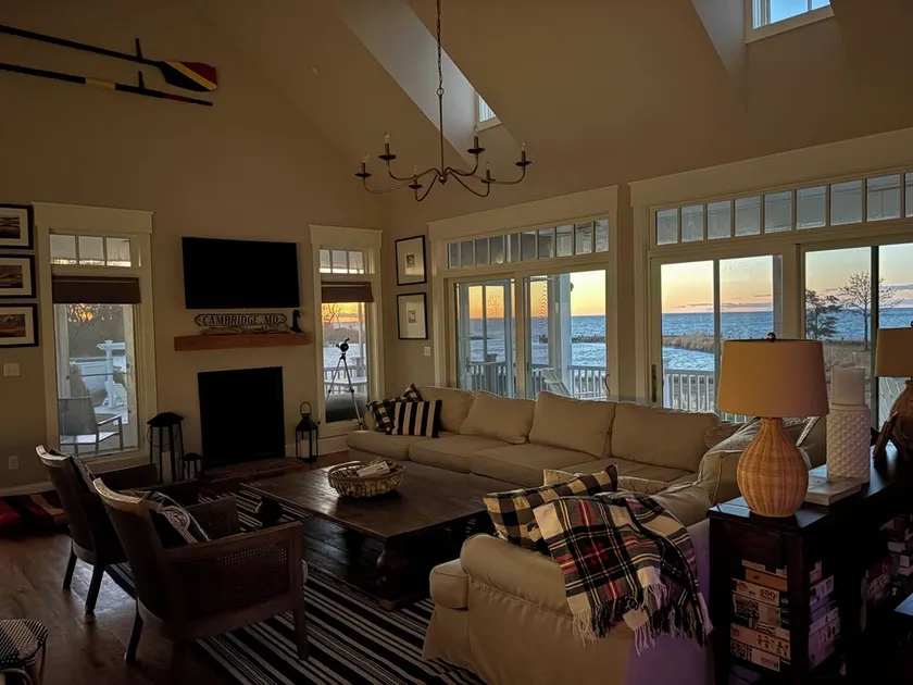 Waterfront retreat, beautiful views! - Image 1