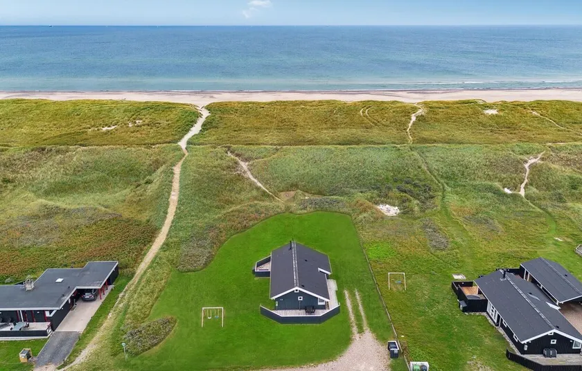 Amazing home in Harboøre with sauna - Image 1
