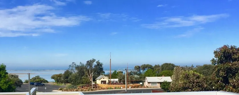 PURE SHORES- Beach 300m, Sea Views, Wifi, Netflix. - Image 1