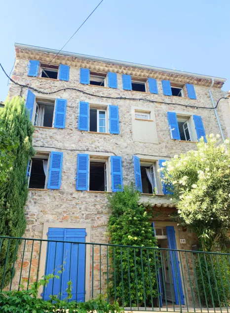 Charming house in a Provencal village 20 minutes from the beach - Image 1