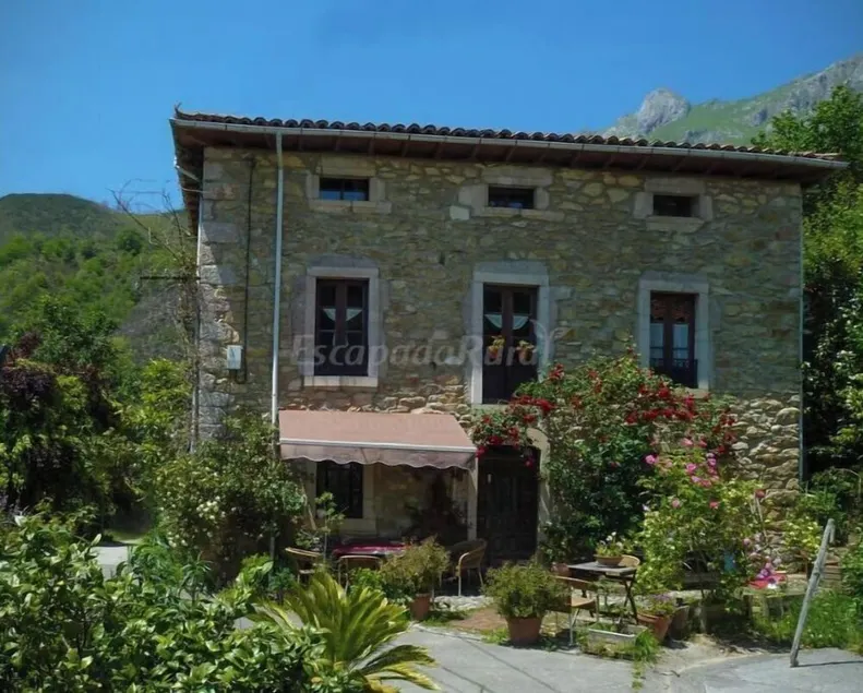 La Valleja - Image 1