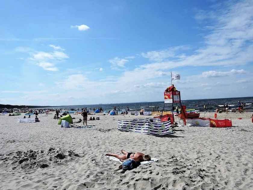 Holiday Home in Dziwnówek by Sea and Lake - Image 1