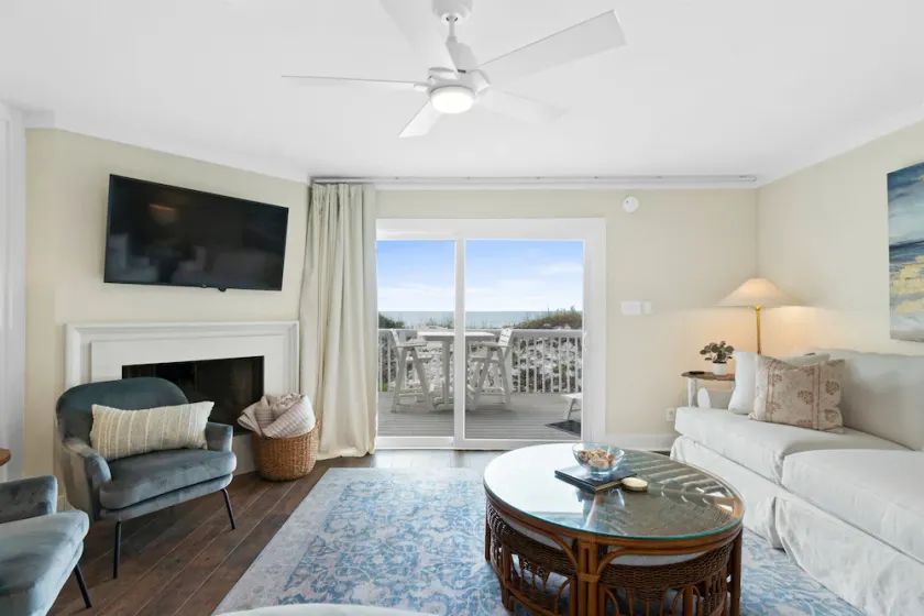 Summer 2026 Rate Drop! Gulf front 2BR w/super loft Dog friendly! - Image 1