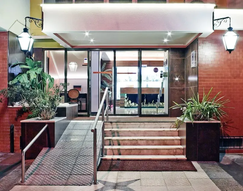 Hotel Jardim - Image 1