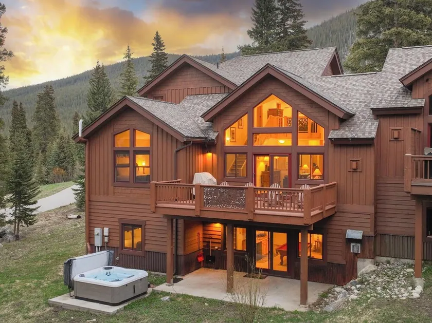 Quandary Mountain Retreat: Hot Tub, 4 Bedrooms, Pool Table, Gas Grill - Image 1