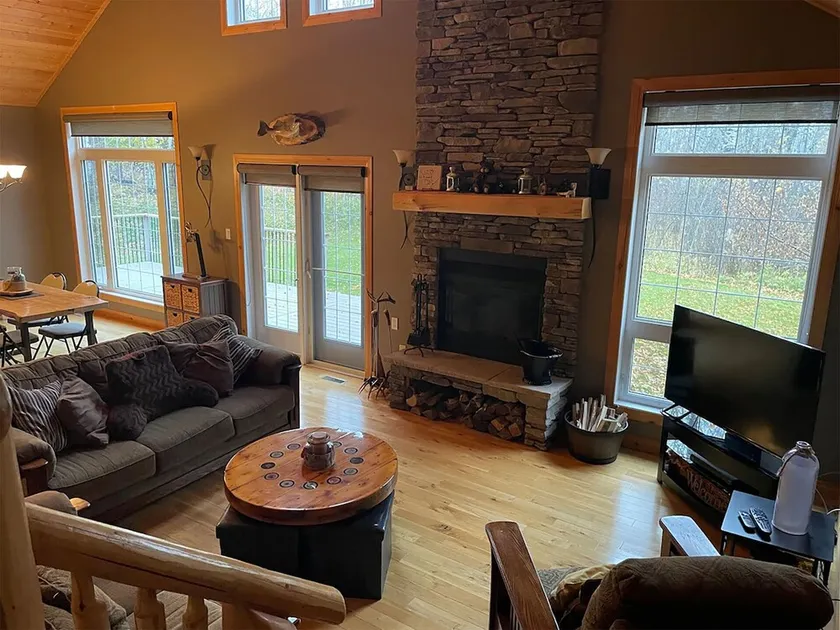 Cabin 200 - Riding Mountain Luxury Cabins - Image 1
