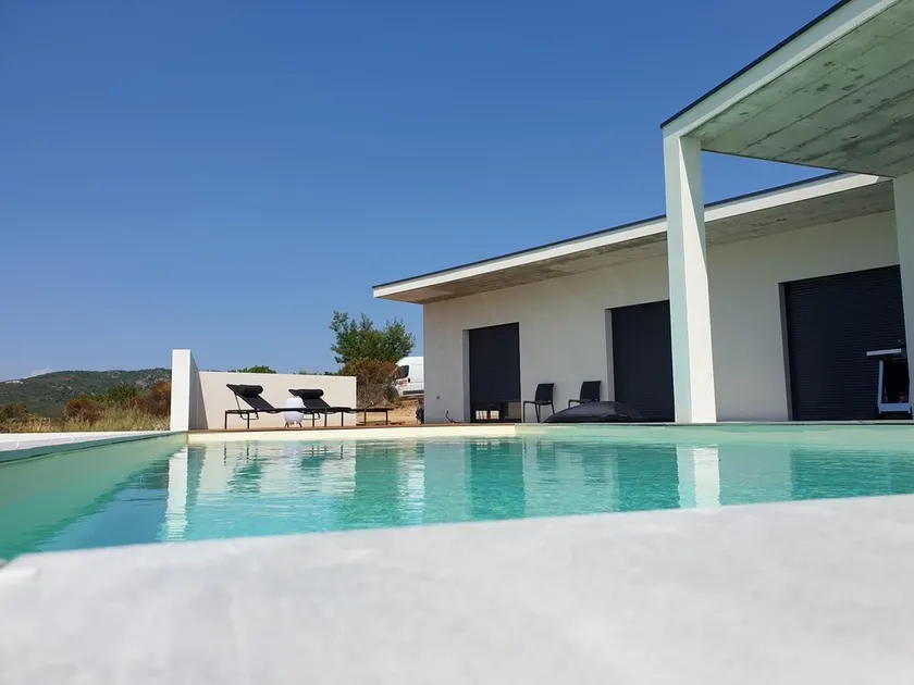 Modern villa, between Porticcio and Isolella, with private pool for 8 people - Image 1