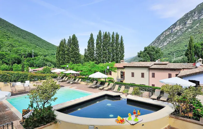 2 bedroom cozy apartment in Foligno - Image 1
