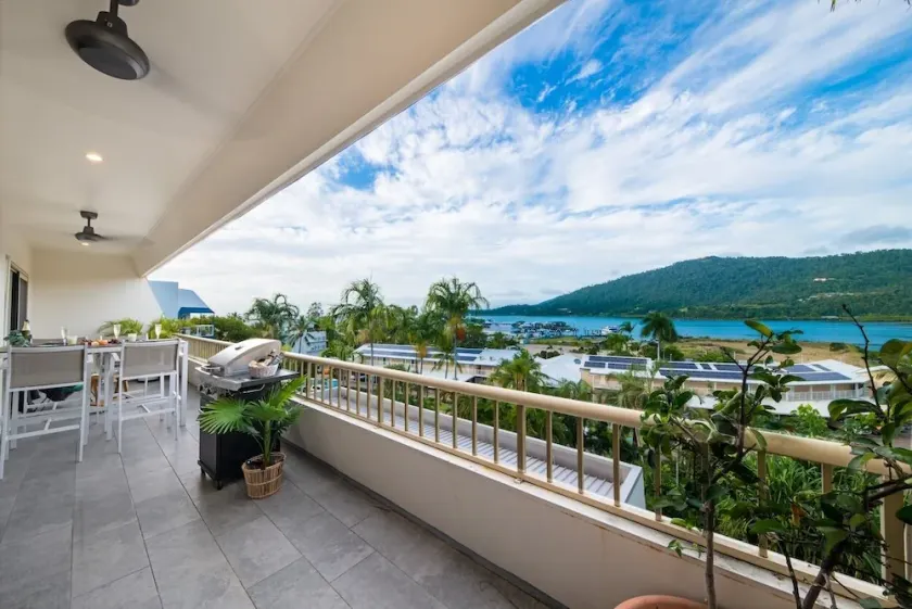 2 Bedroom, 2 Bathroom Apartment, 5 minutes to the Main Street - Image 1