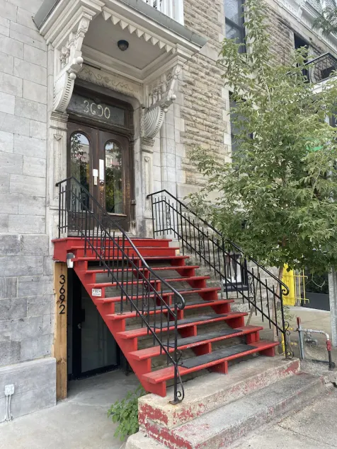 Unique Stays - 3690 St-Denis - Image 1