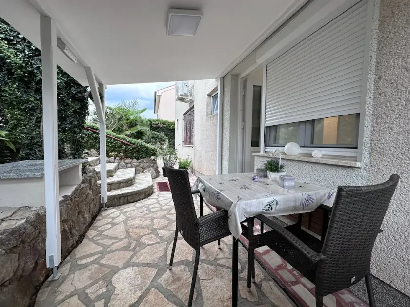 Tiny Studio Goldie in Krk, air conditioning, WiFi, close to the center - Image 1