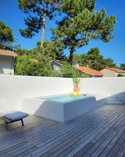 Charming house in Biscarrosse Plage with heated swimming pool  - Image 1