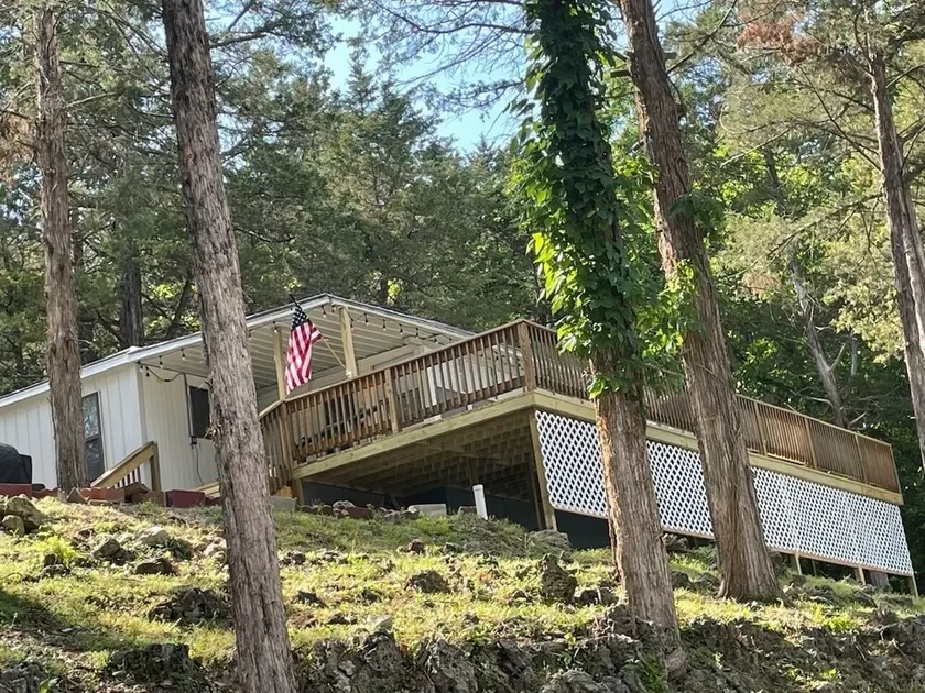Cabin on the Hill - Image 1