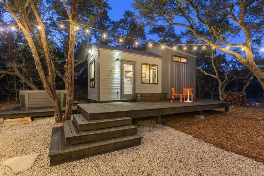 La Petite: et lille hus med boblebad beliggende i 3 private acres - Image 1