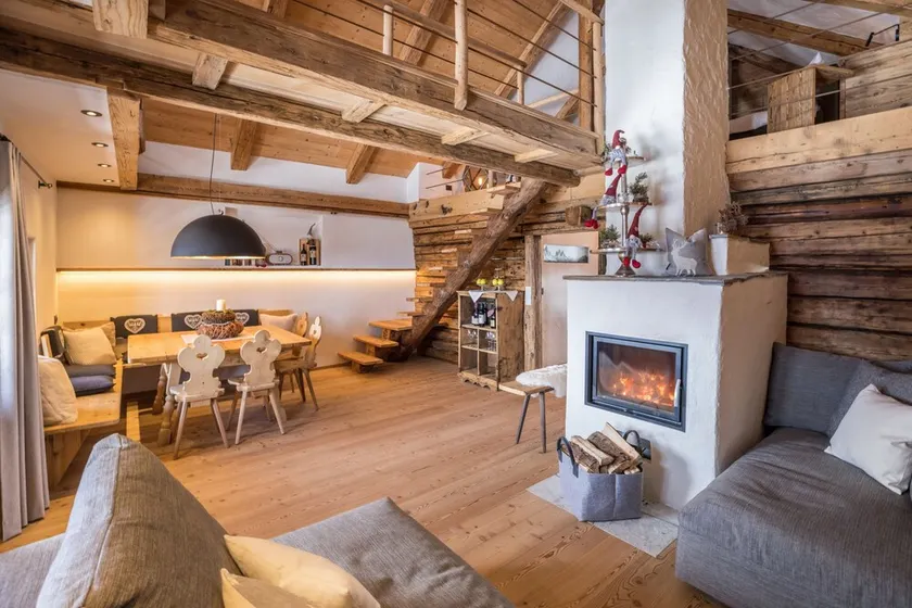 Chalet élégant \"Obereggeralm\" avec vue sur les montagnes, Wi-Fi, balcon et jardin - Image 1