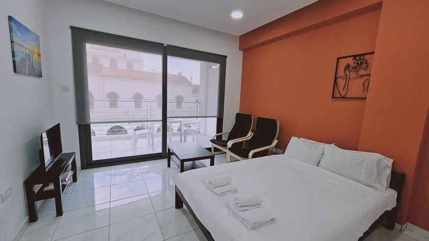 STAY Studio Terra Cota - Image 1