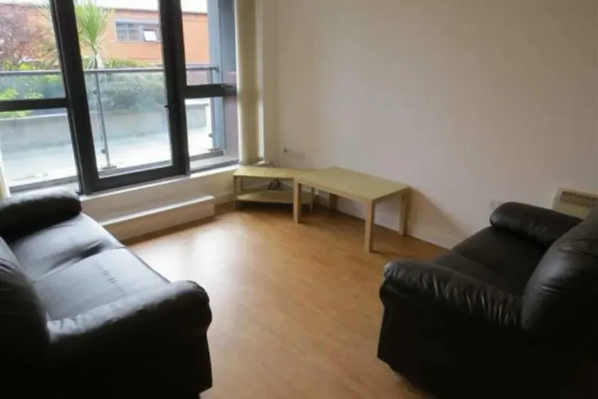 Mobiliado para saborear a casa de férias para a família no coração de Manchester - Image 1