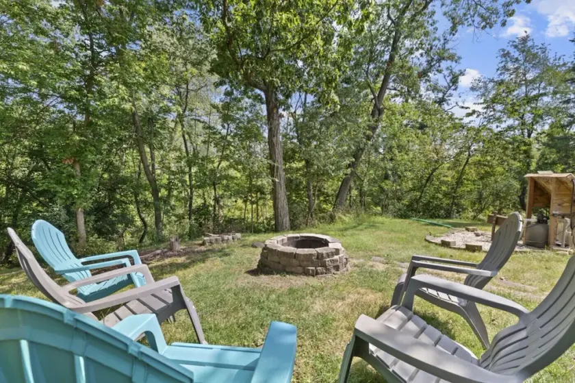 Updated cabin near Lake Como and Downtown Lake Geneva! - Image 1
