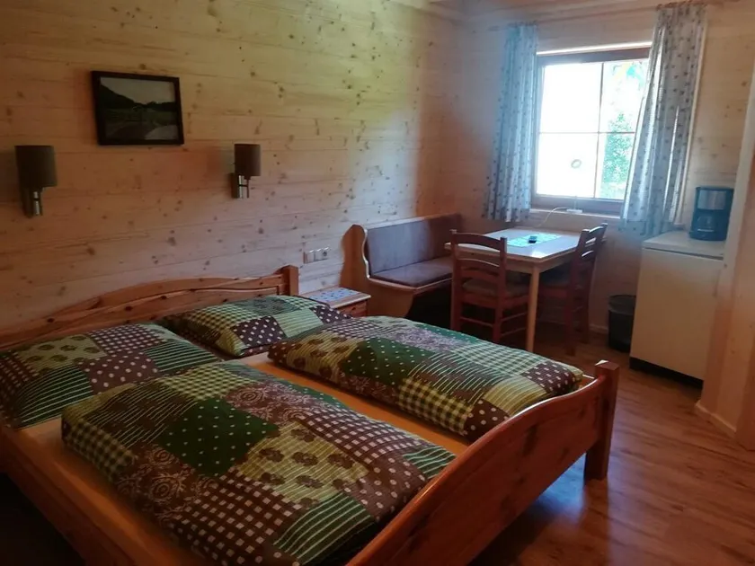 Chicken's nest\" room - Hinterwinkl vacation apartment - Image 1