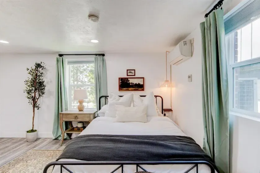 Garden level studio apt ⊹city views⊹ near U of U - Image 1